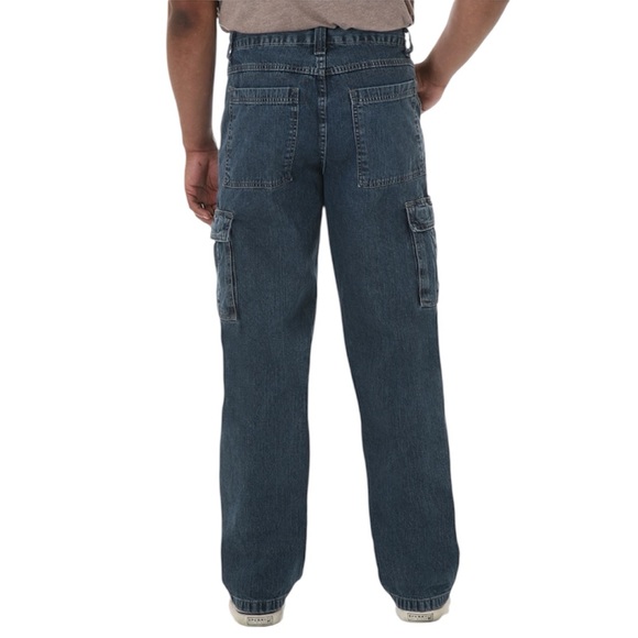 Wrangler Men's Relaxed Fit Wide Leg Cargo Jean Size 34X32 - Picture 4 of 10
